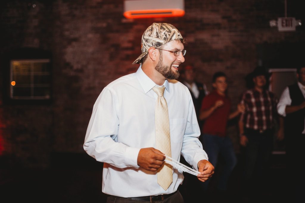 garter toss in indiana wedding photography