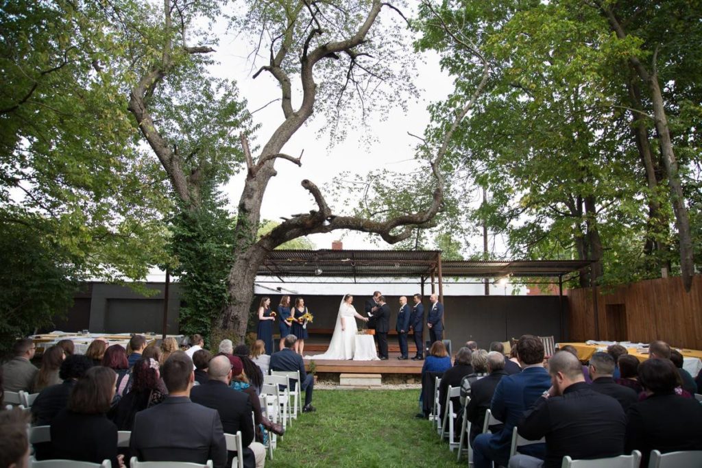 intimate wedding venues in central indiana