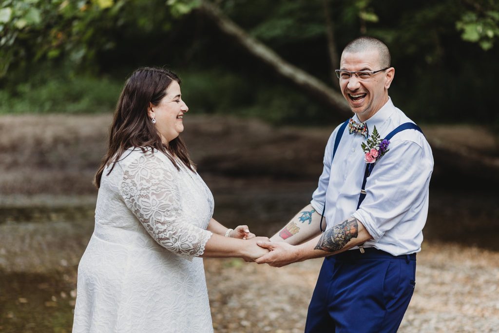 Indianapolis Indiana Elopement- man and woman holding hands and exchanging their wedding vows in their Indianapolis, Indiana Elopement
